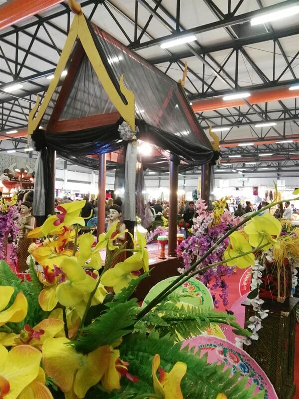 stand-cina-fiori