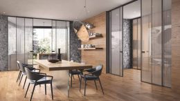 Porte scorrevoli in vetro parquet