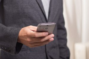 AgCom 2018, la telefonia fissa supera il mobile