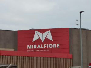 Centro commerciale Miralfiore Pesaro e Ipercoop
