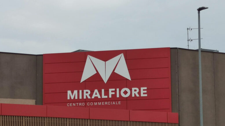Centro commerciale Miralfiore Pesaro e Ipercoop
